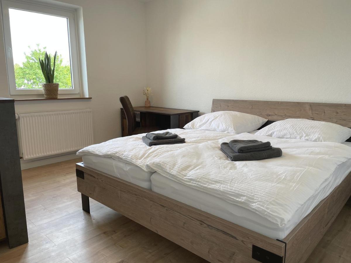 Flatlight - Perfect For 4 - Kitchen - Parking - Netflix Appartamento Hildesheim Esterno foto